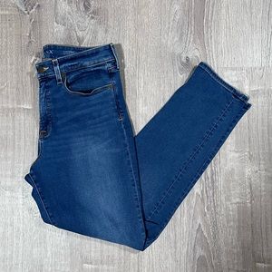 SPANX 5- Pocket Boyfriend Jeans Size 29